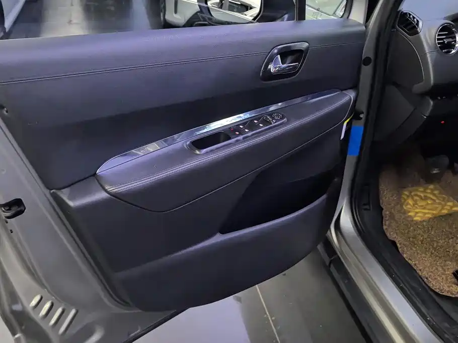 Peugeot 3008 — миниатюра 7