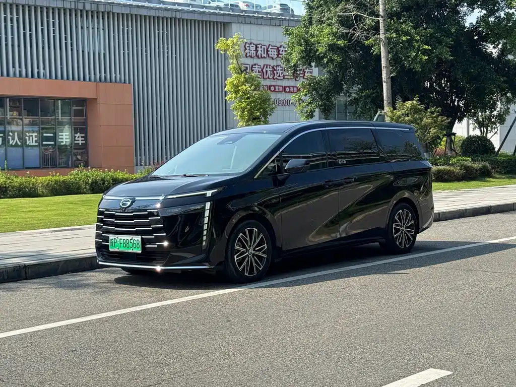 GAC Motor 传祺E8 PHEV
