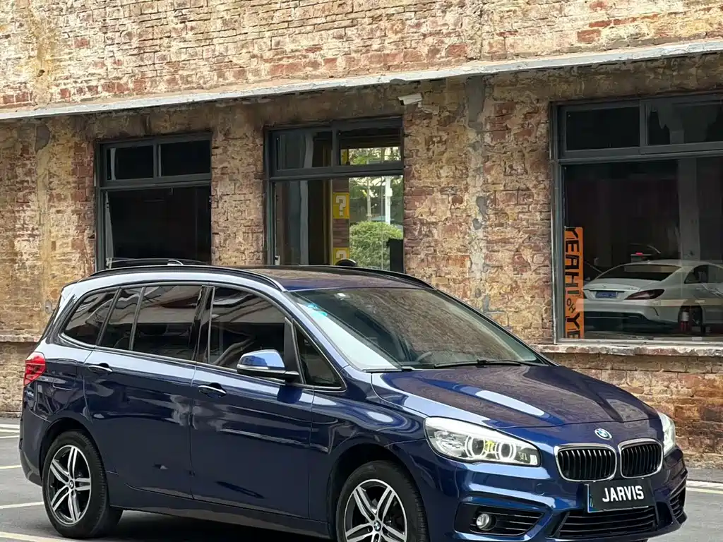 BMW 2 SERIES MULTIFUNCTIONAL STATION WAGON