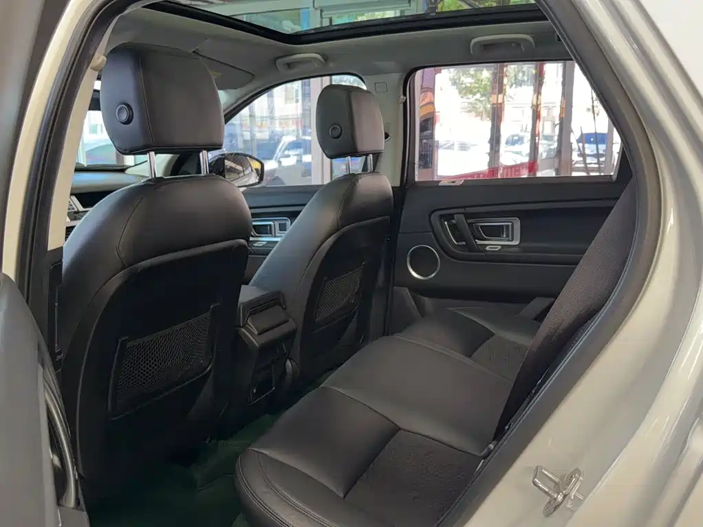Land Rover Discovery Sport — миниатюра 9