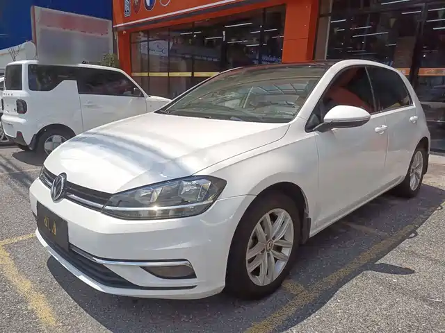 VOLKSWAGEN GOLF 2019