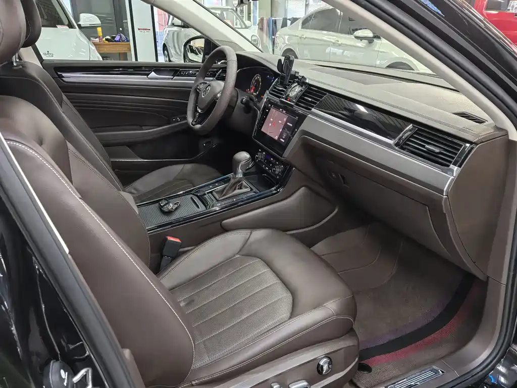 Volkswagen Phideon 2021 380TSI Luxury