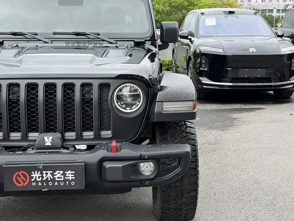 Jeep Gladiator — миниатюра 2
