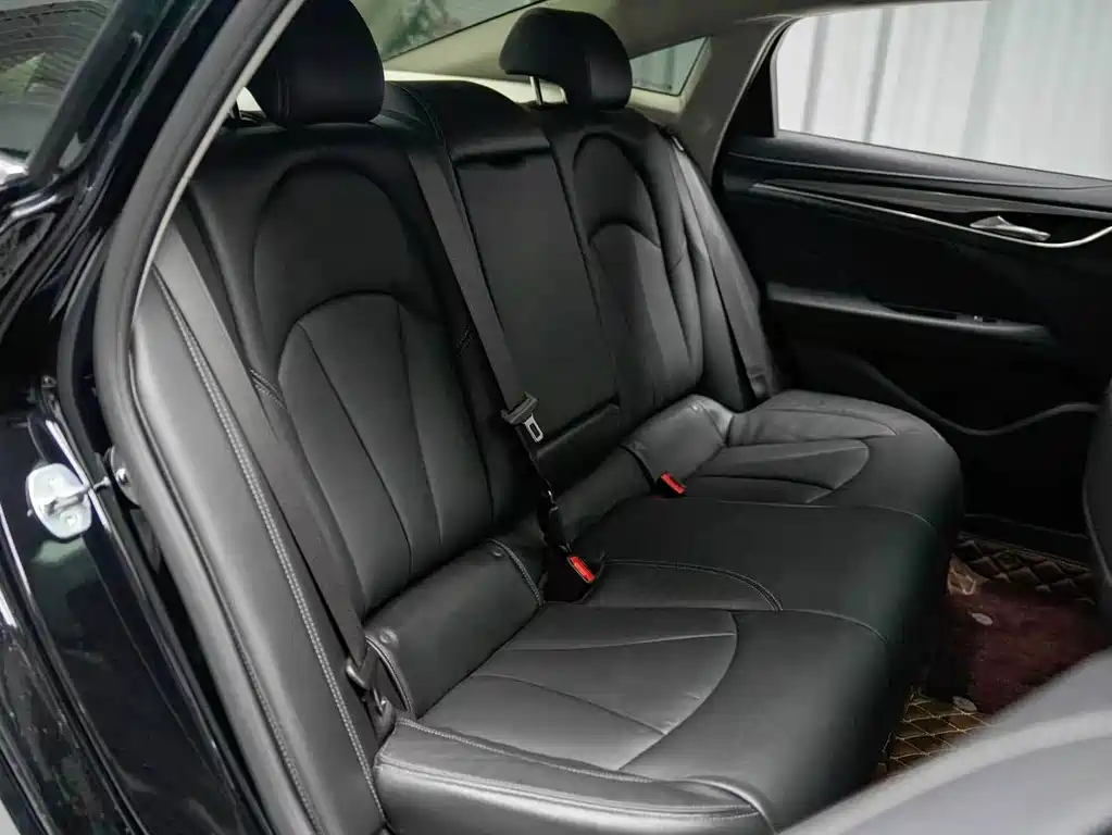 Buick LaCrosse — миниатюра 7