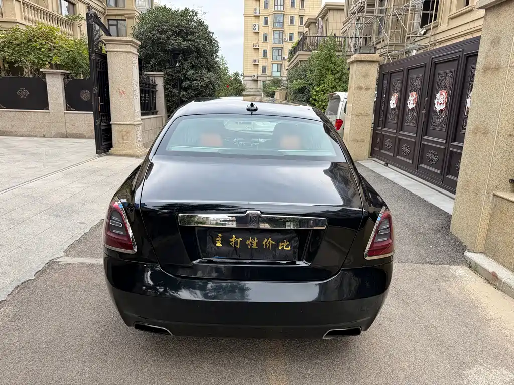 Rolls-Royce Ghost — миниатюра 5