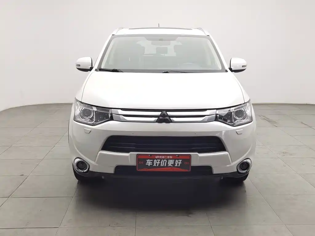 Mitsubishi Outlander (Import) — миниатюра 3
