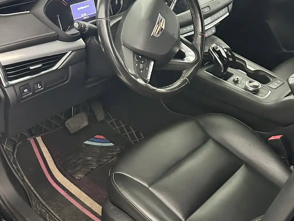 Cadillac XT4 — миниатюра 10