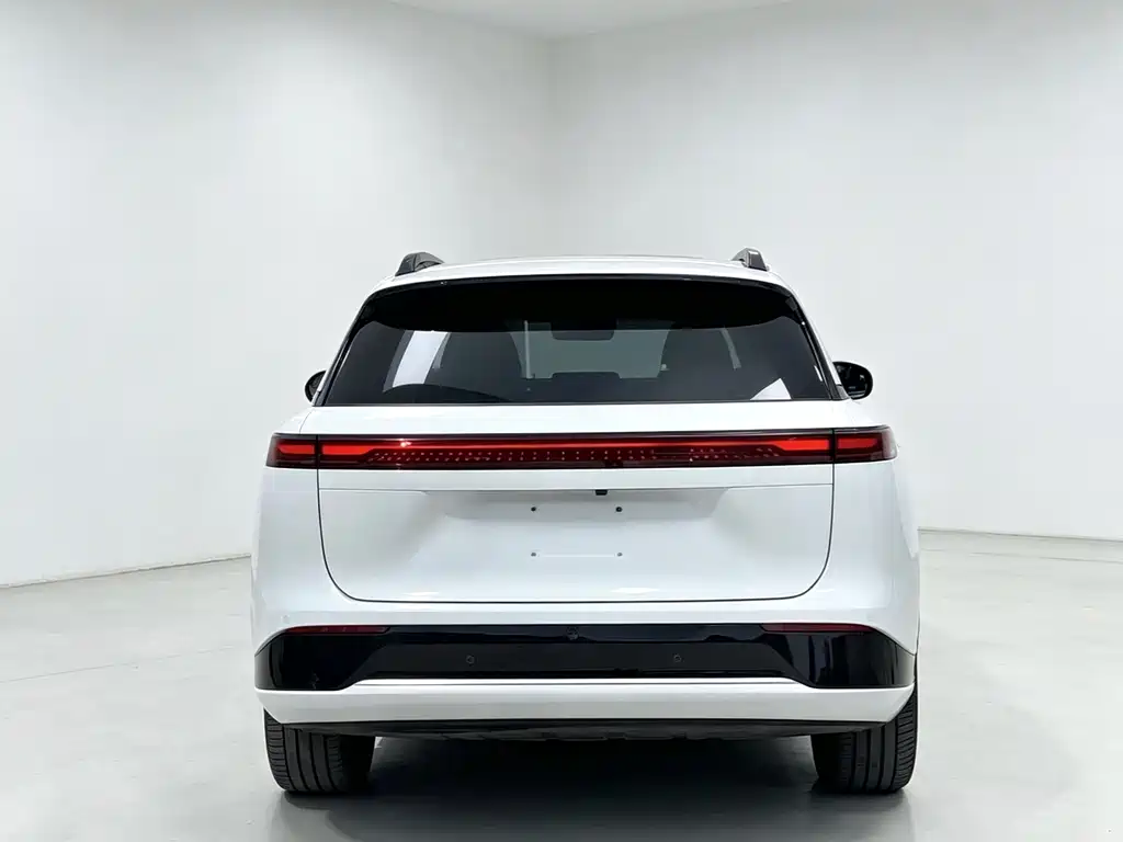 XPeng G9 — миниатюра 8