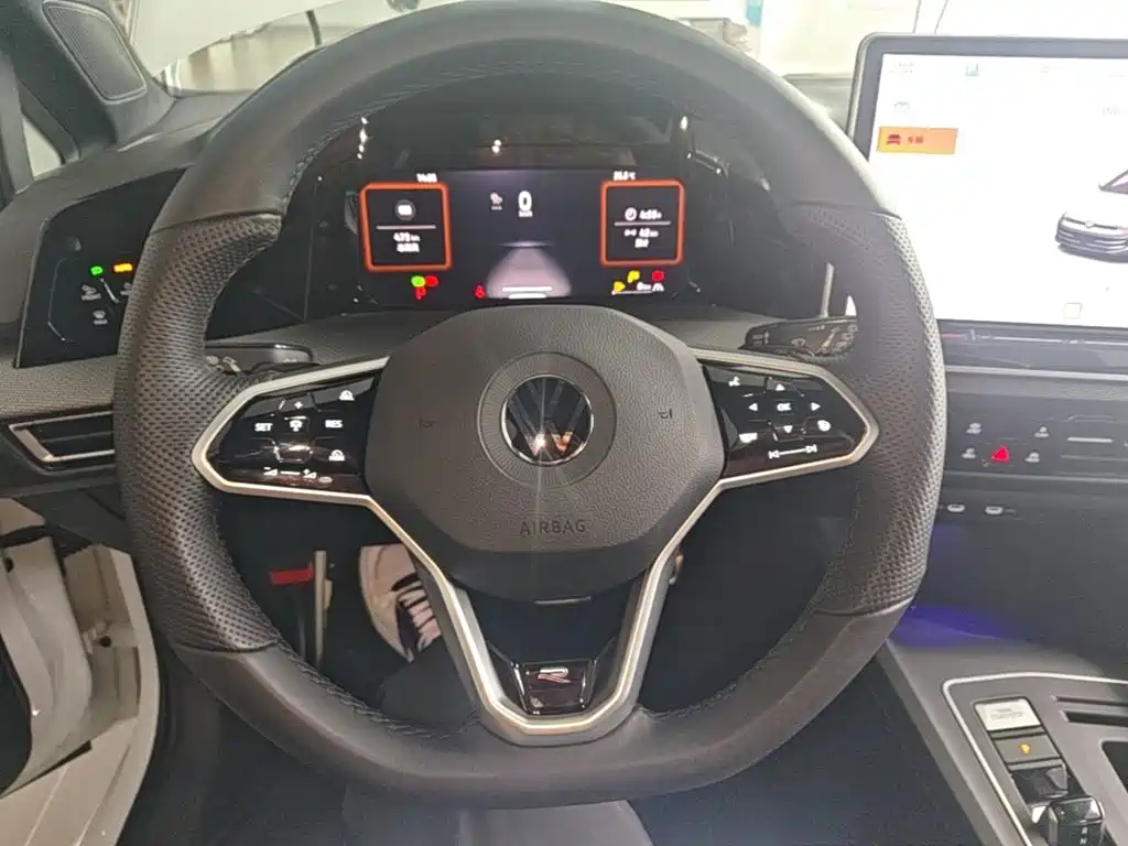 Volkswagen Golf — миниатюра 11