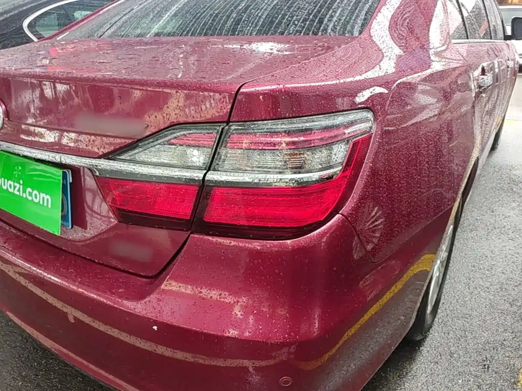 Toyota Camry — миниатюра 8