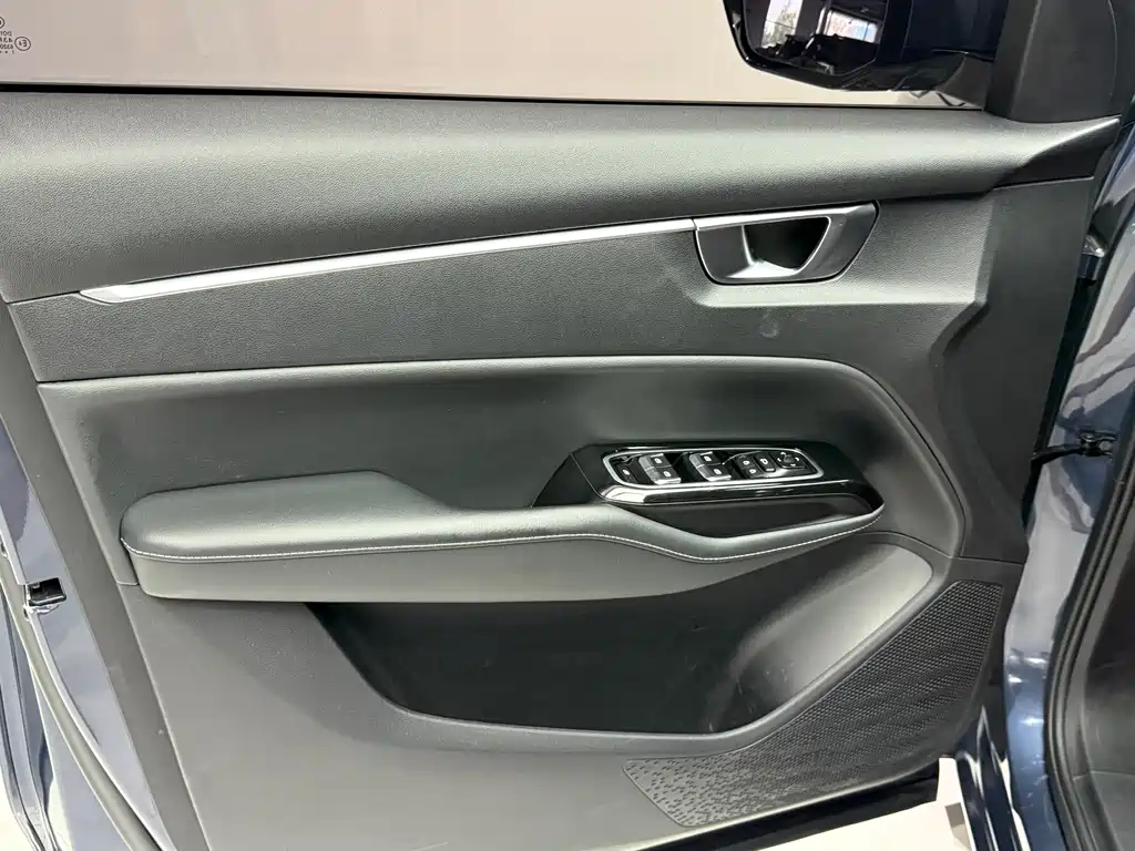 Wuling Victory — миниатюра 7