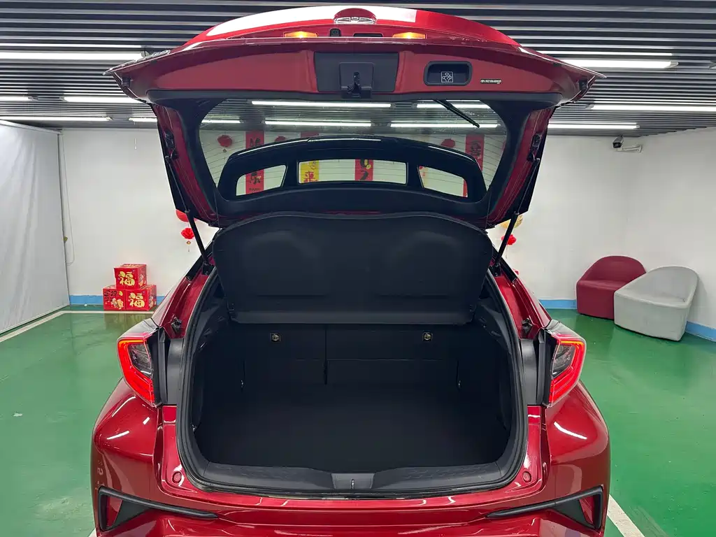 Toyota C-HR — миниатюра 21