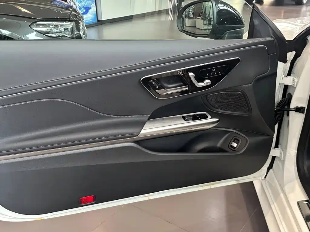 Mercedes-Benz CLE — миниатюра 9