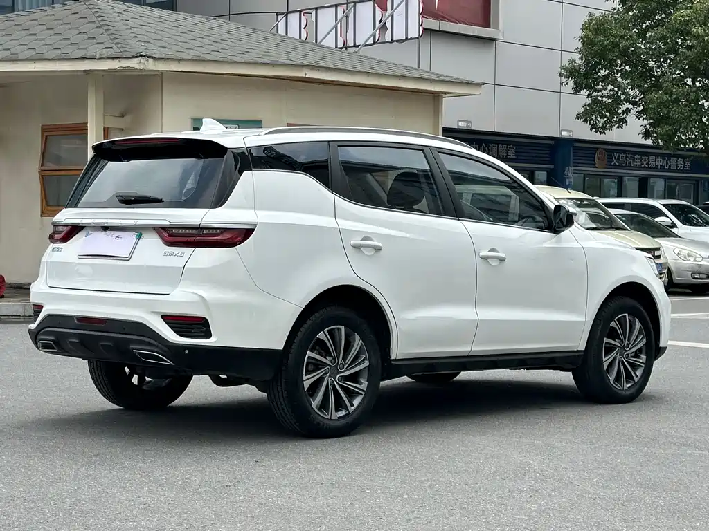 GEELY AUTOMOBILE VISION X6