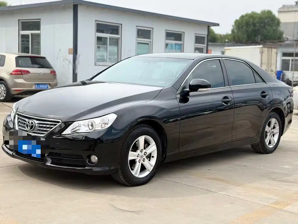 Toyota Reiz