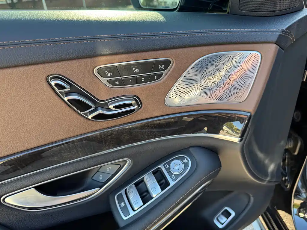 Mercedes-Benz S-Class — миниатюра 14