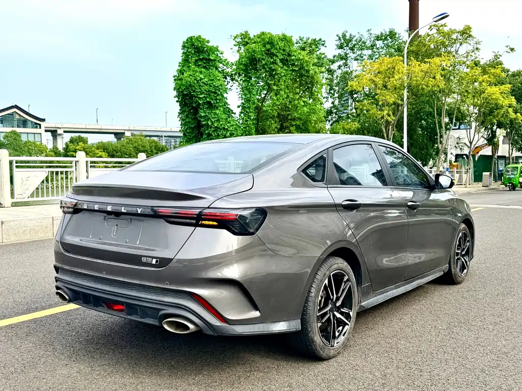 Geely Binrui — миниатюра 6