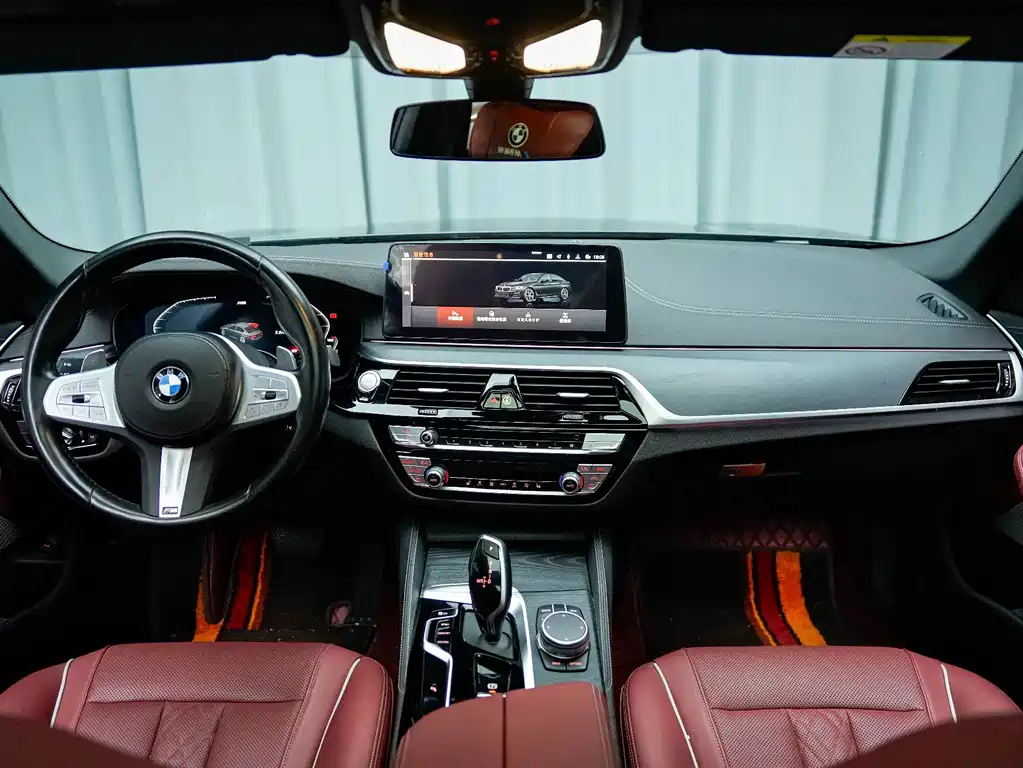 BMW 5 Series — миниатюра 6