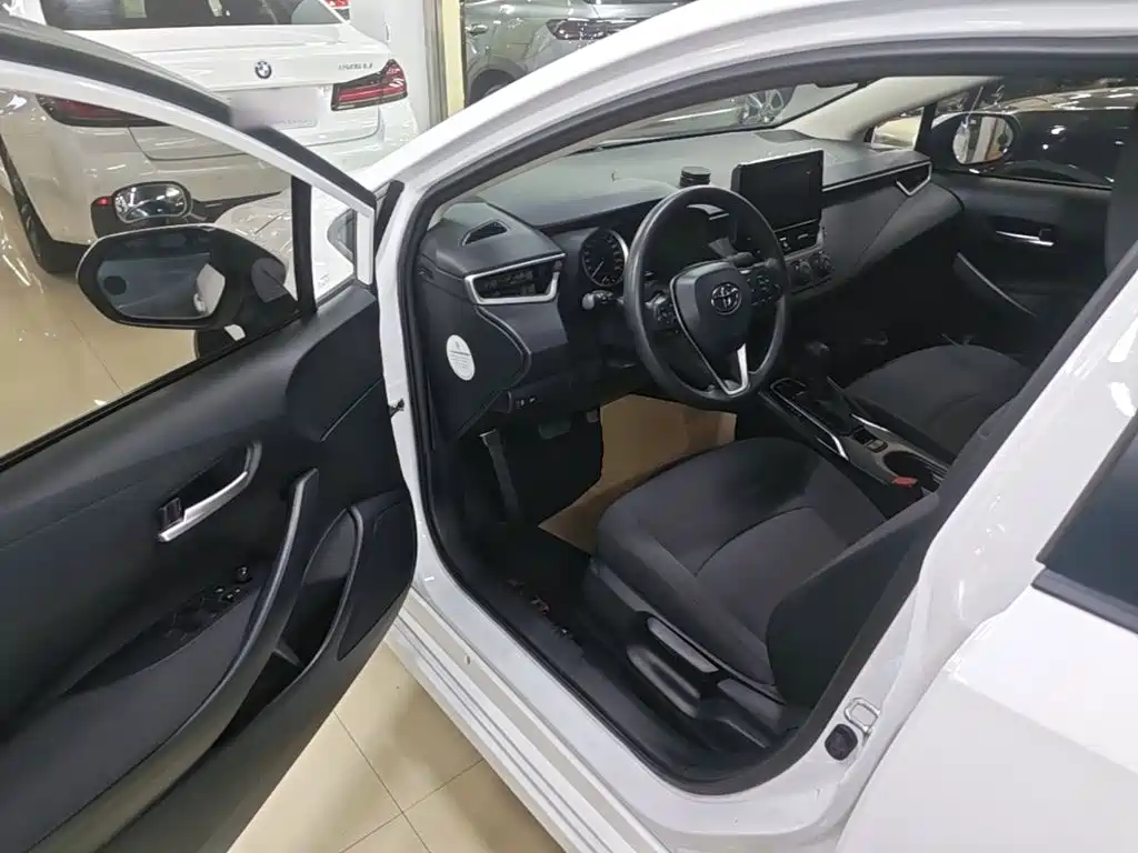 Toyota Corolla — миниатюра 16