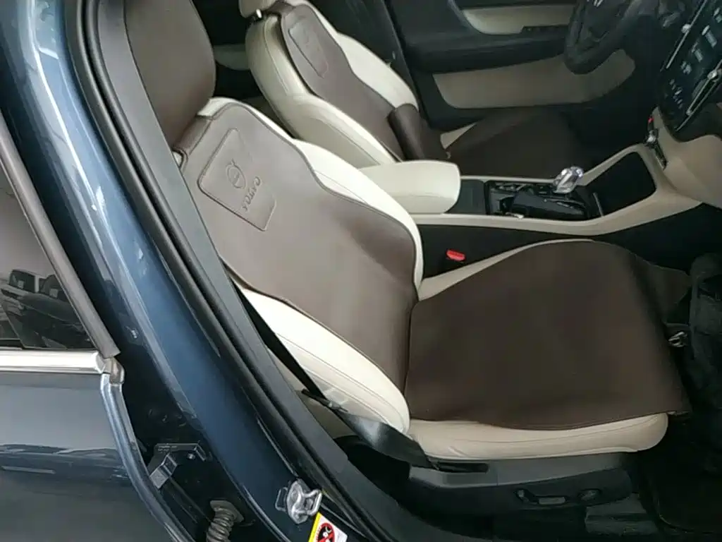 Volvo XC40 — миниатюра 25