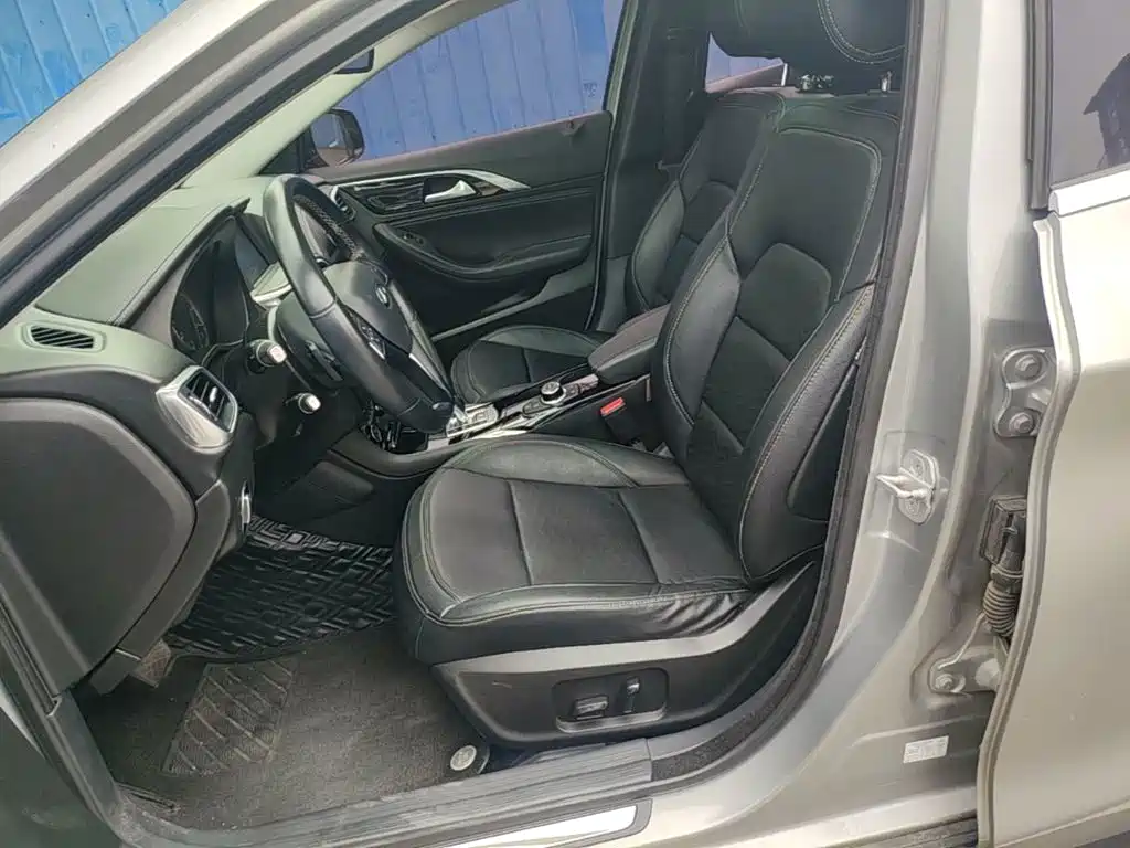 Infiniti QX30 — миниатюра 15