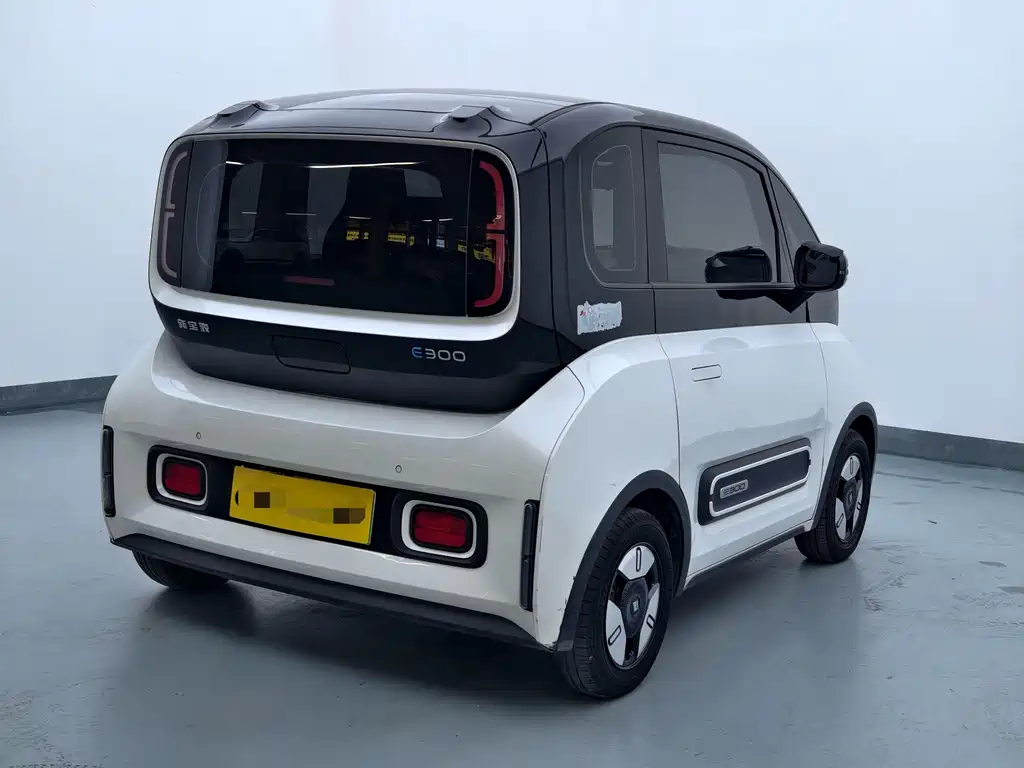 Baojun E300 — миниатюра 5