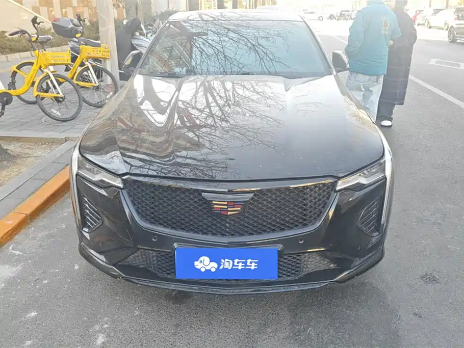 CADILLAC CT4