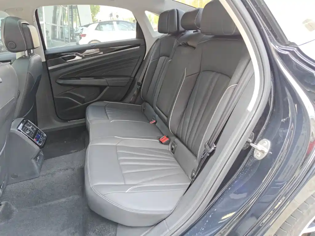 Volkswagen Passat — миниатюра 17