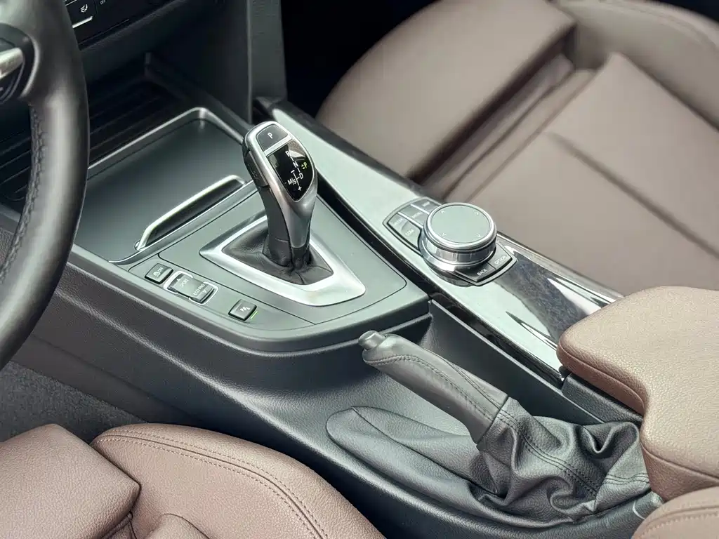 BMW 3 Series — миниатюра 44