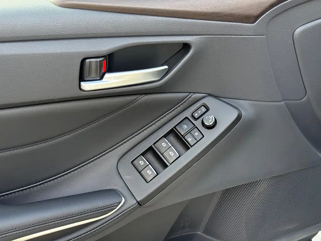 Toyota Avalon 2023 2.0L Luxury
