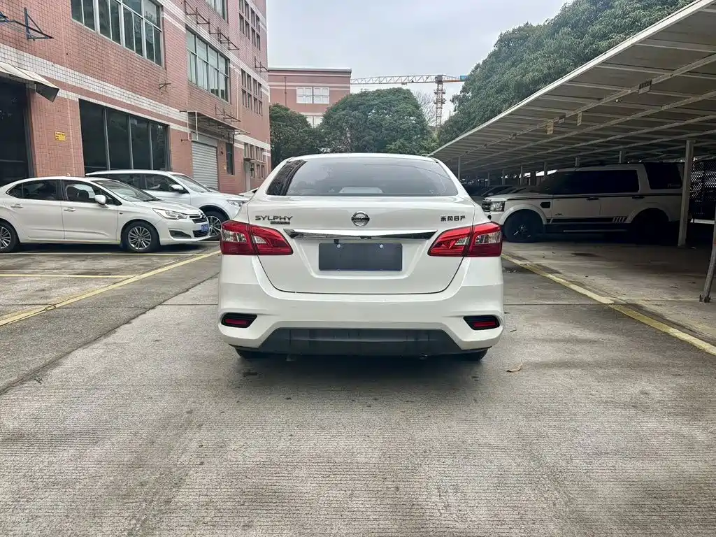 Nissan Sylphy — миниатюра 3