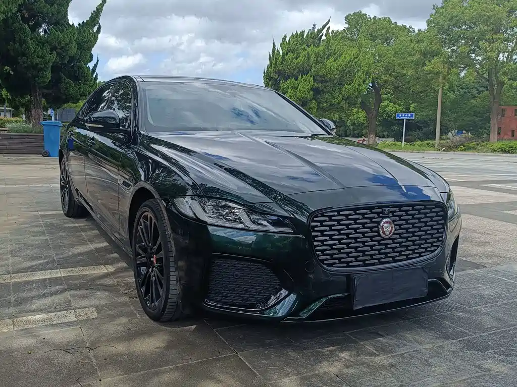 Jaguar XFL — миниатюра 2