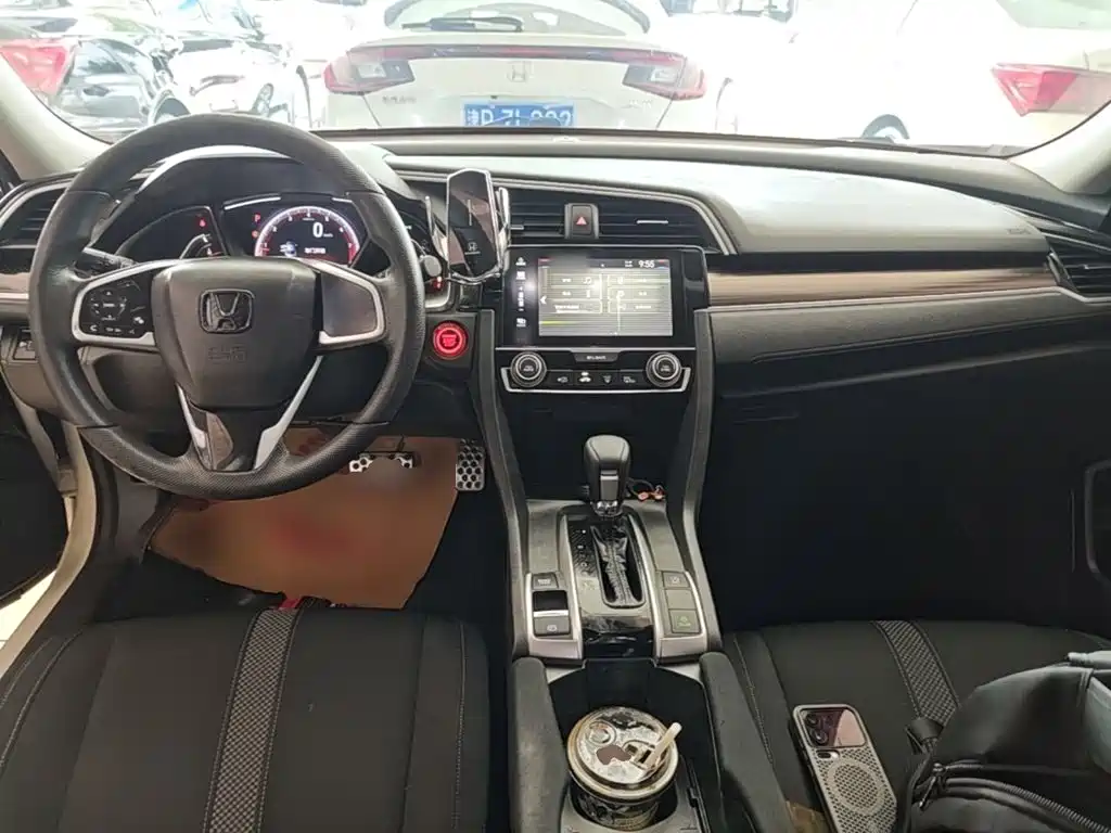 Honda Civic — миниатюра 10