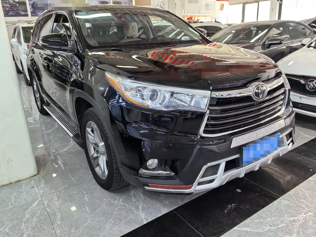 Toyota Highlander 2017 2.0T 7 мест