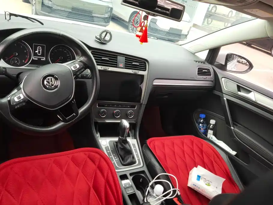 Volkswagen Golf — миниатюра 12