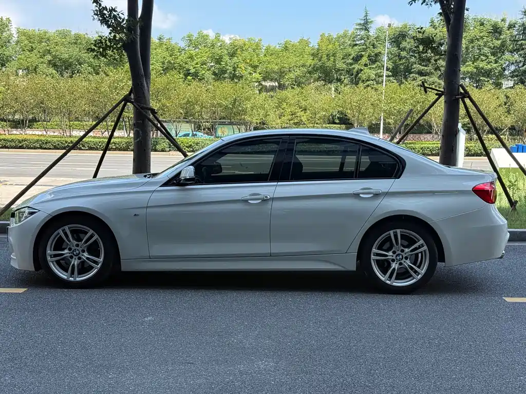 BMW 3 Series — миниатюра 6