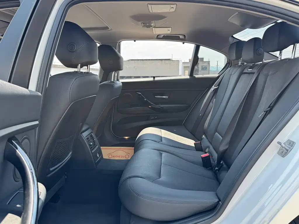 BMW 3 Series — миниатюра 10