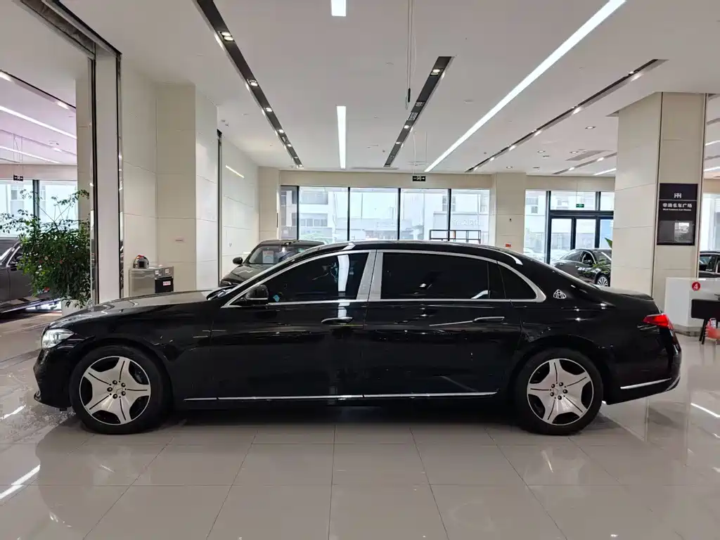 Mercedes-Benz S-Class — миниатюра 3