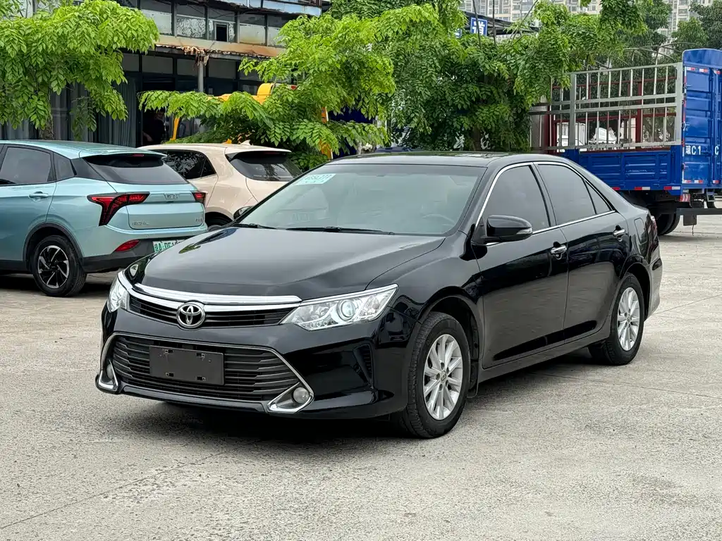 Toyota Camry 2016