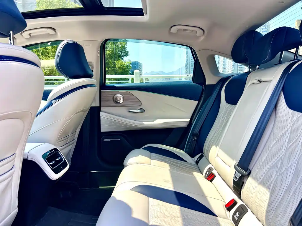 Chery Arrizo 8 — миниатюра 11