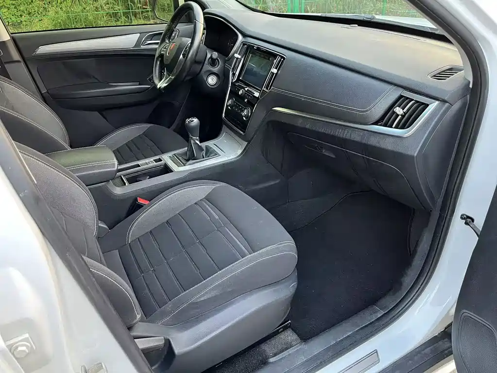 Roewe RX5 — миниатюра 12