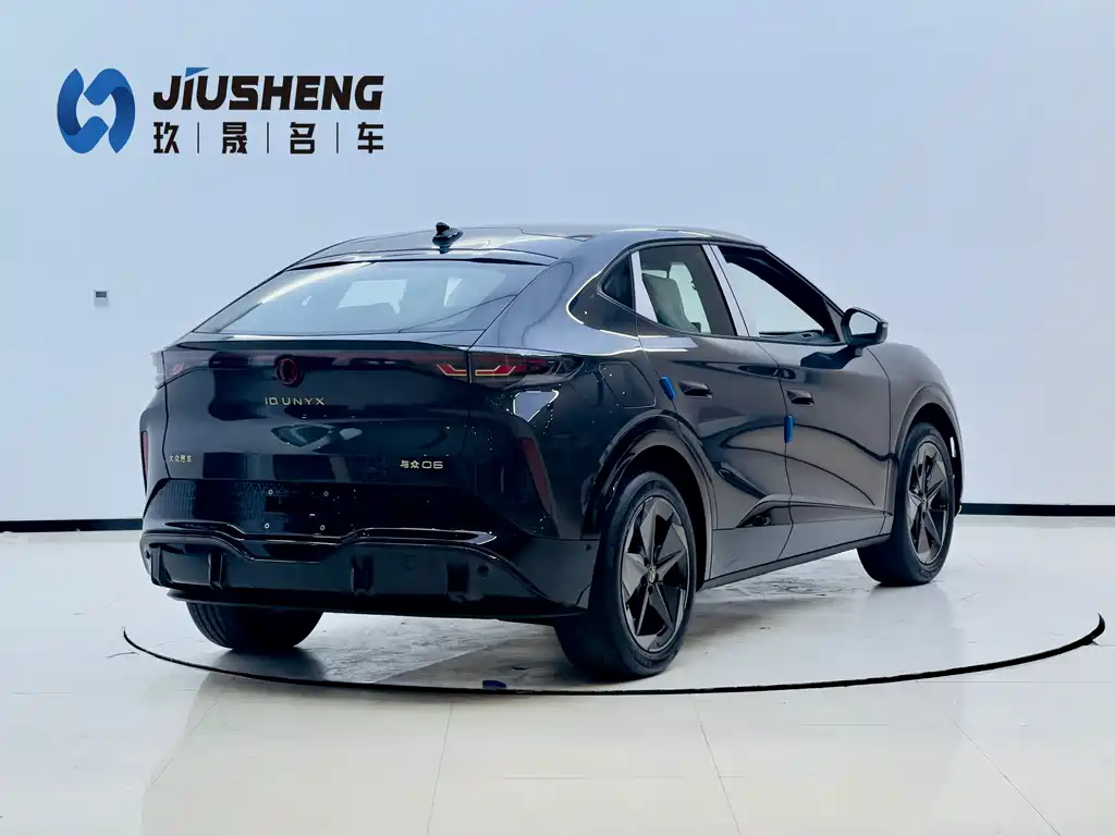 Volkswagen 06 2025 Pure