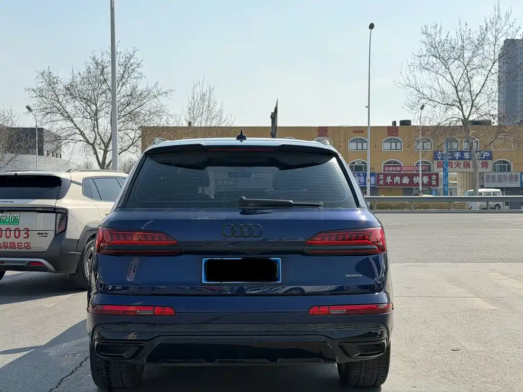 Audi Q7 2022 55 TFSI quattro S line Sport