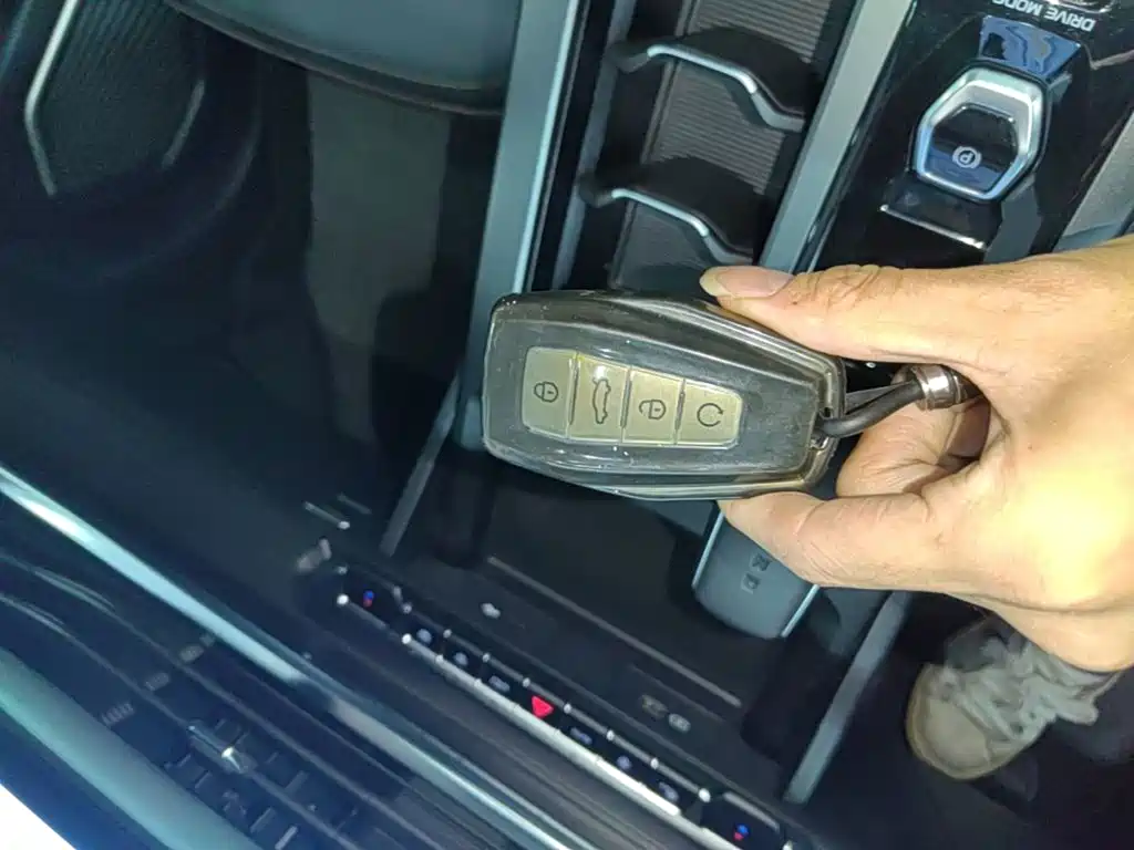 Geely Haoyue L — миниатюра 9