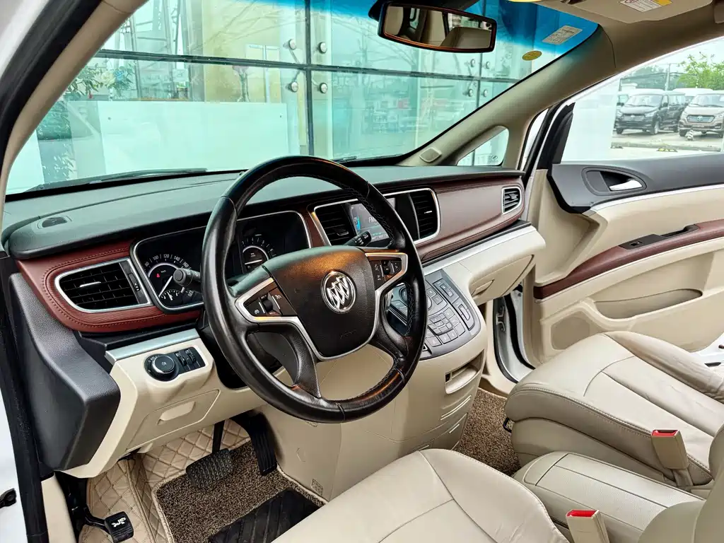 Buick GL8 — миниатюра 5