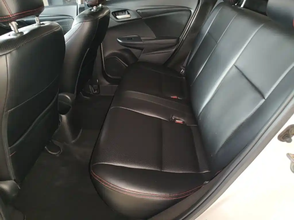Honda Fit — миниатюра 17