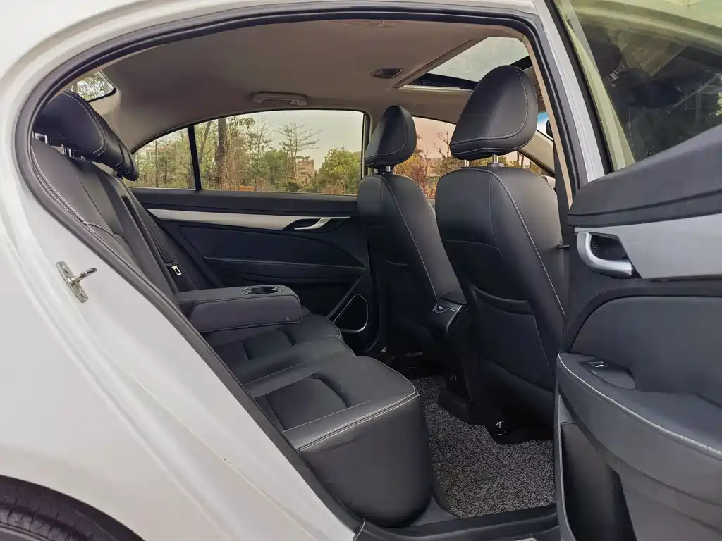 GEELY AUTOMOBILE EMGRAND