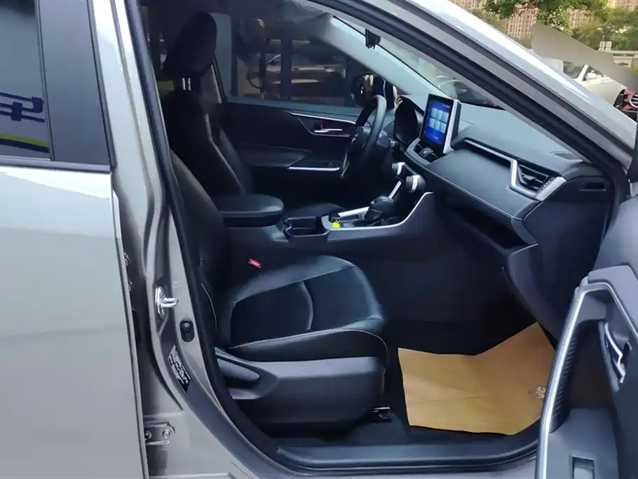 TOYOTA RAV4 RONGFANG