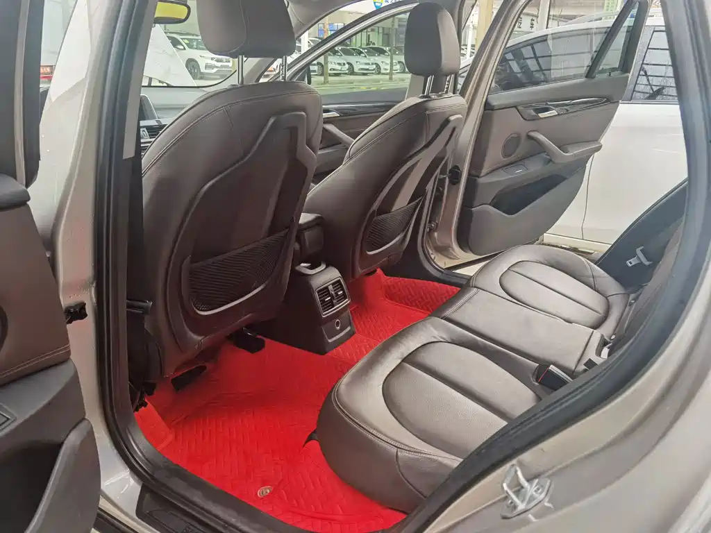 BMW X1 — миниатюра 3