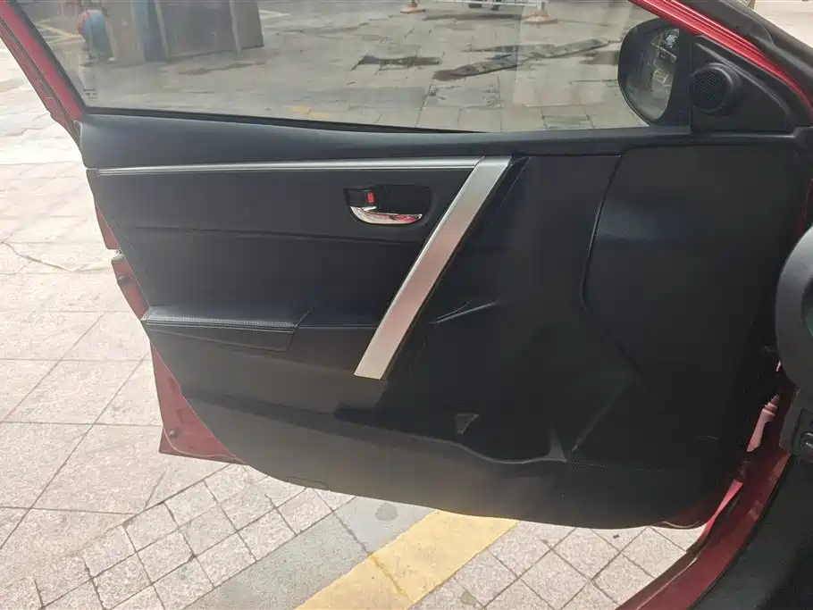 Toyota Corolla Levin 2016 1.8H GS E-CVT Elite